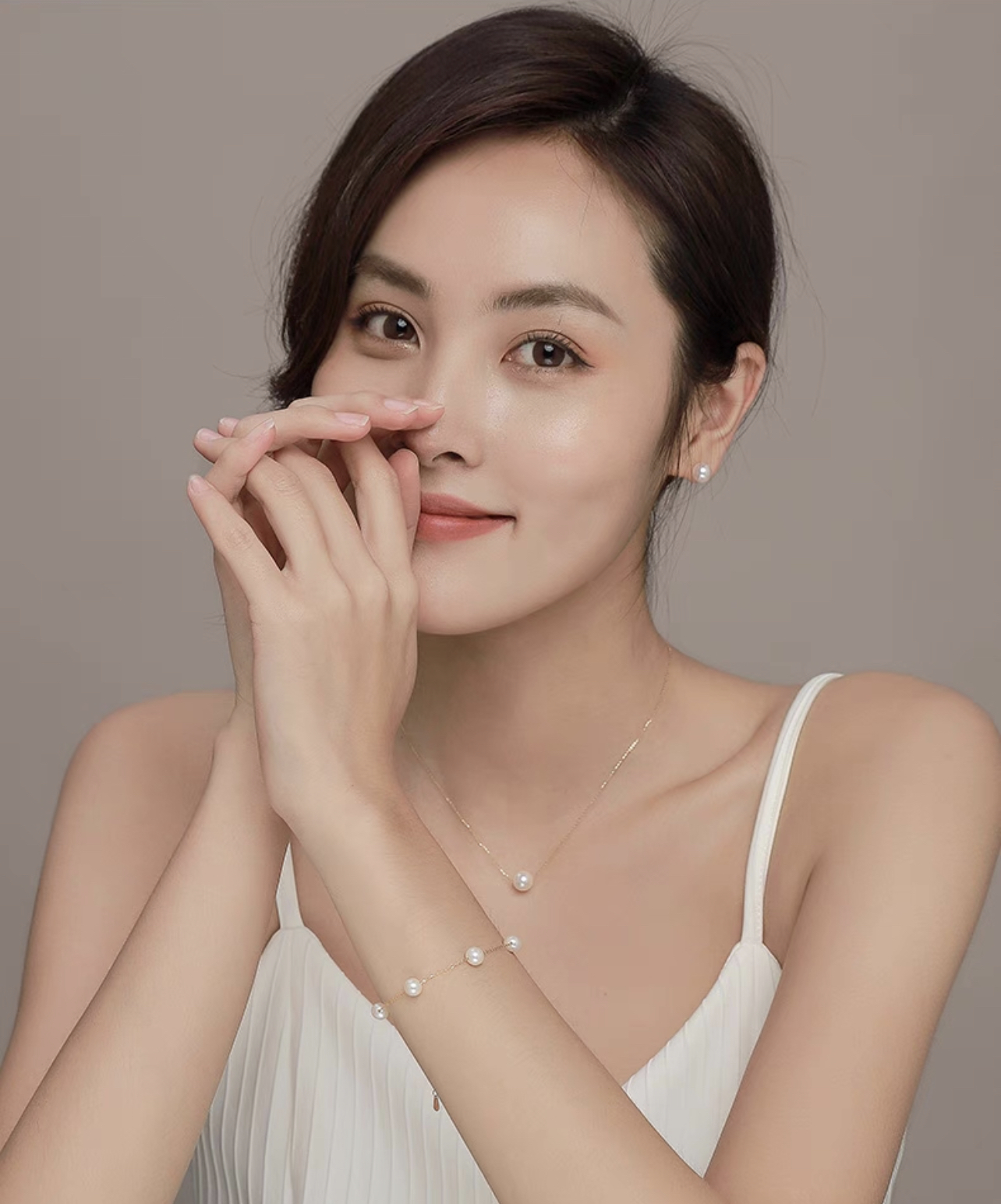 Ariel Freshwater Pearl Bracelet with Starry Sky Design, Light Luxury Jewelry, Holiday Gift for Women