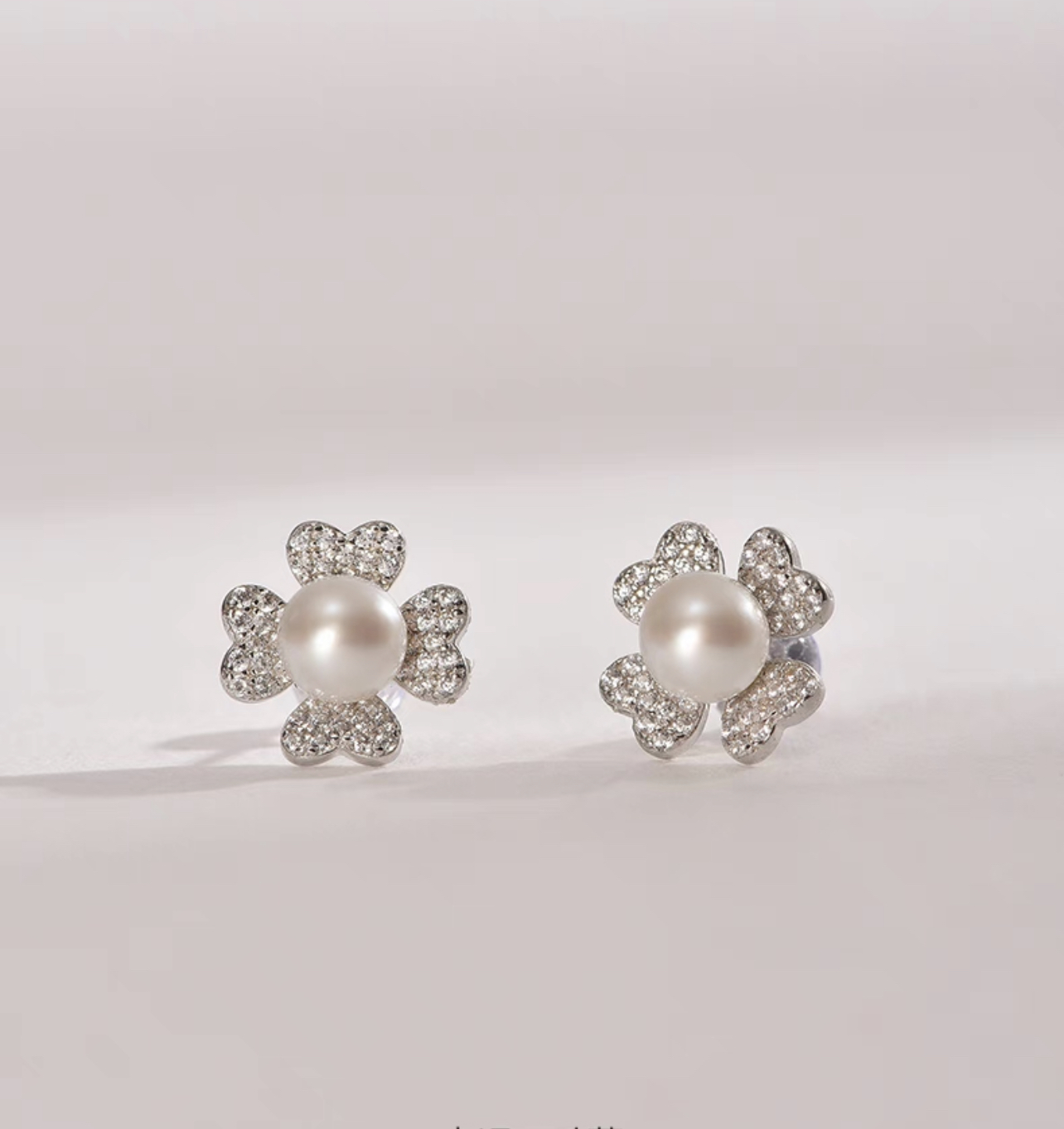 Ariel S925 Silver Freshwater Pearl Earrings 8-9mm High-end Pearl Earrings for Women
