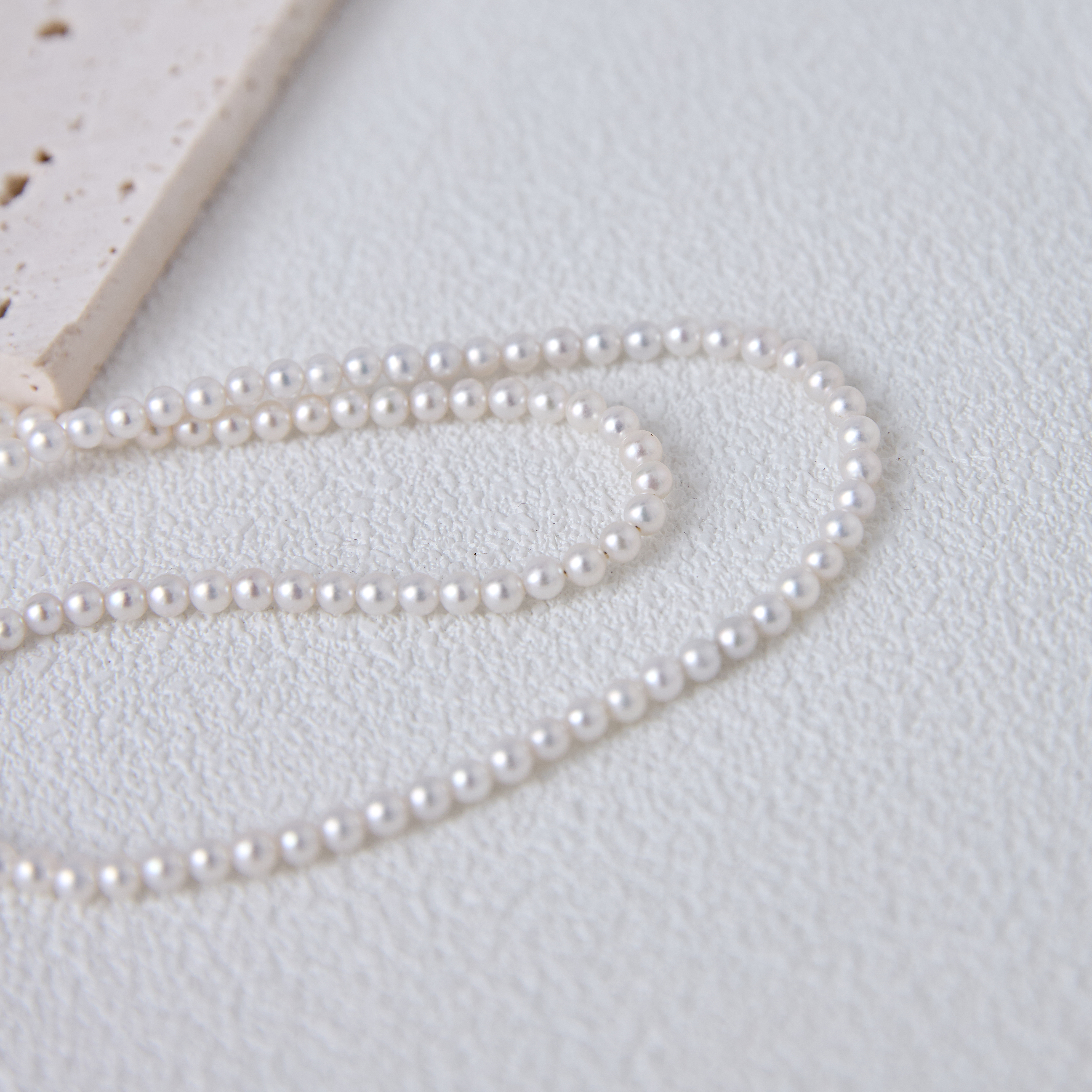 Natural freshwater pearl necklace, women's millet grain, 3.5-4.5mm,simple and versatile collarbone chain, neck chain