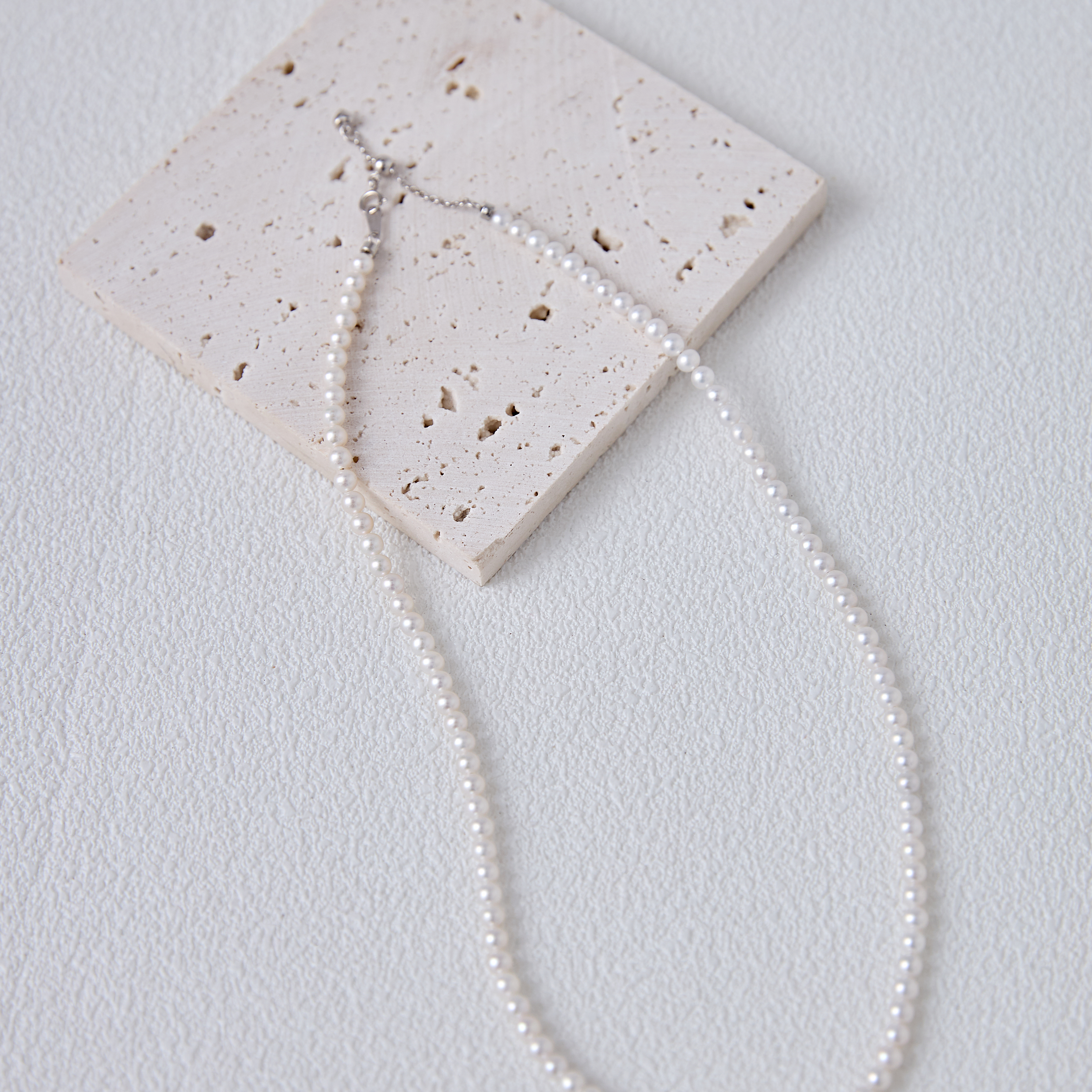 Natural freshwater pearl necklace, women's millet grain, 3.5-4.5mm,simple and versatile collarbone chain, neck chain