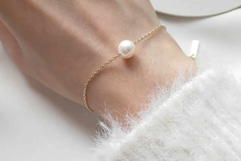 Eco-Friendly Pearl Bracelet With Sustainable Materials