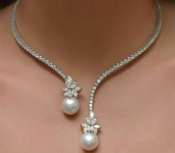 pearls pendants with diamonds